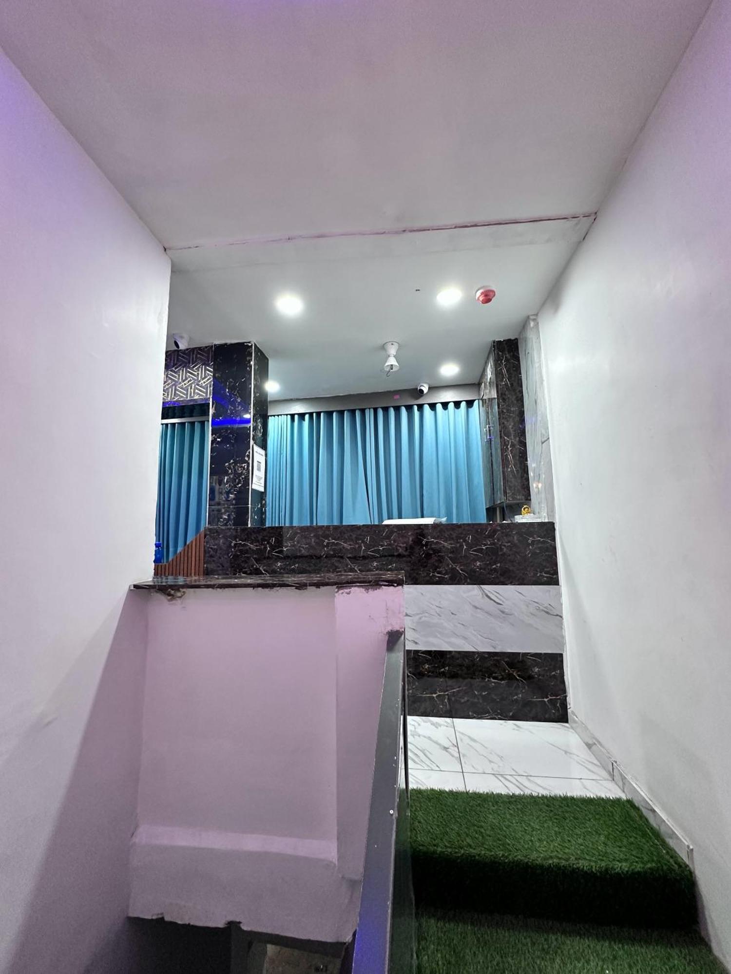 Hotel The Pacific Ahmedabad Airport Dış mekan fotoğraf