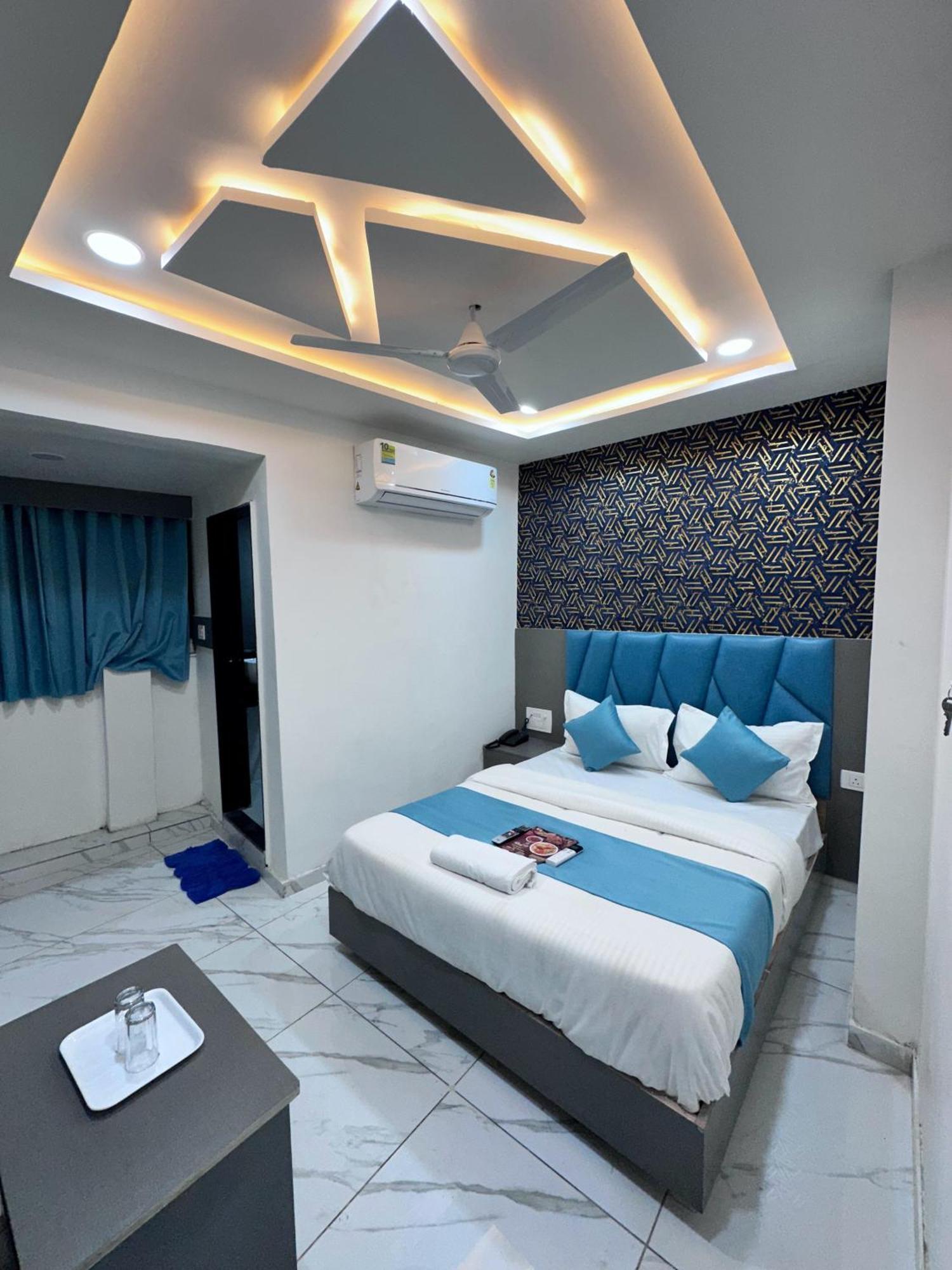 Hotel The Pacific Ahmedabad Airport Dış mekan fotoğraf